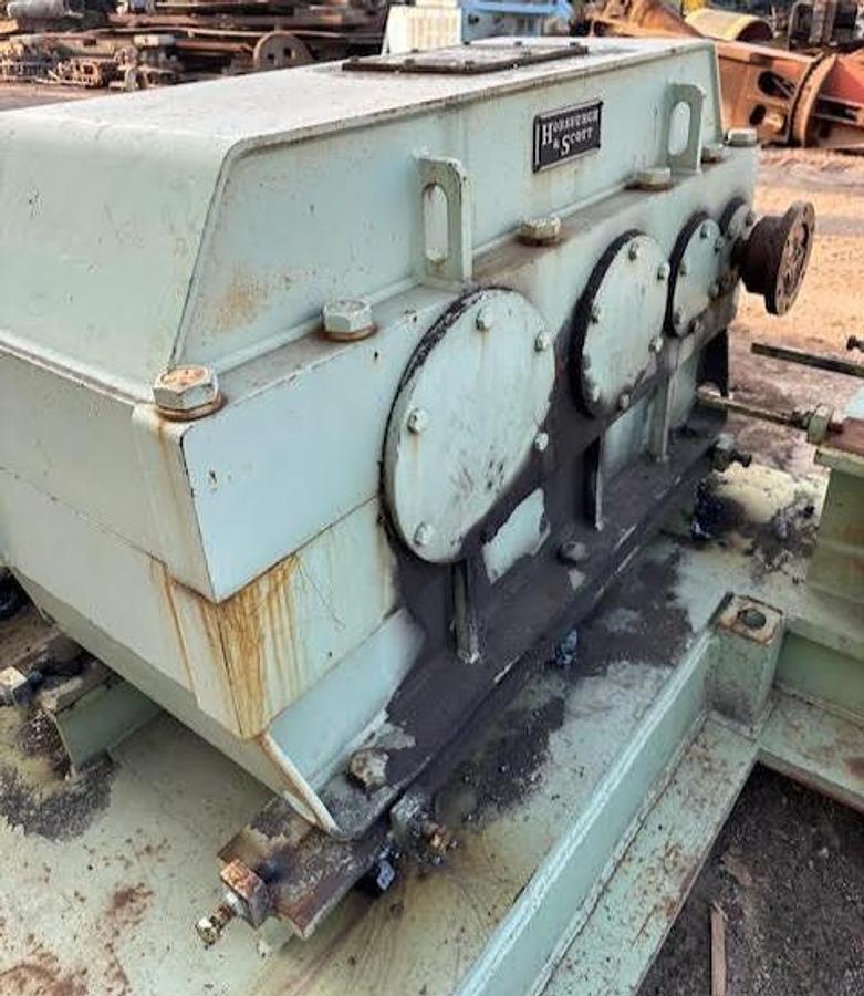 Used Horsburgh & Scott,Mark 2 Helical Speed Reducer 33.549T Ratio 125HP