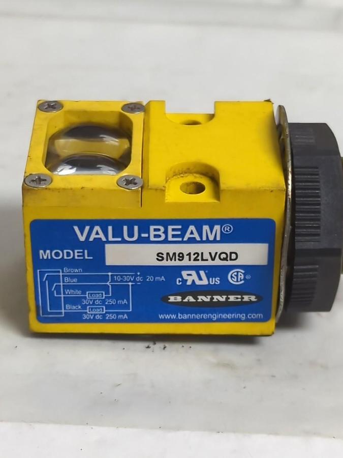 Used BANNER,SM912LVQD,VALUE BEAM PHOTOELEVTRIC SENSOR PRE-OWNED