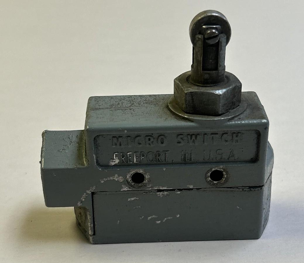 Used HONEYWELL MICROSWITCH,BZE6-2RQ9,LIMIT SWITCH
