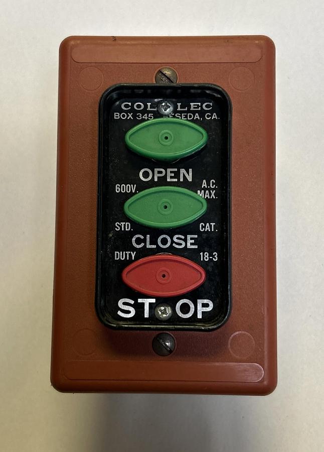 COLLEC,217A,PUSH BUTTON ENCLOSURE OPEN / CLOSE / STOP
