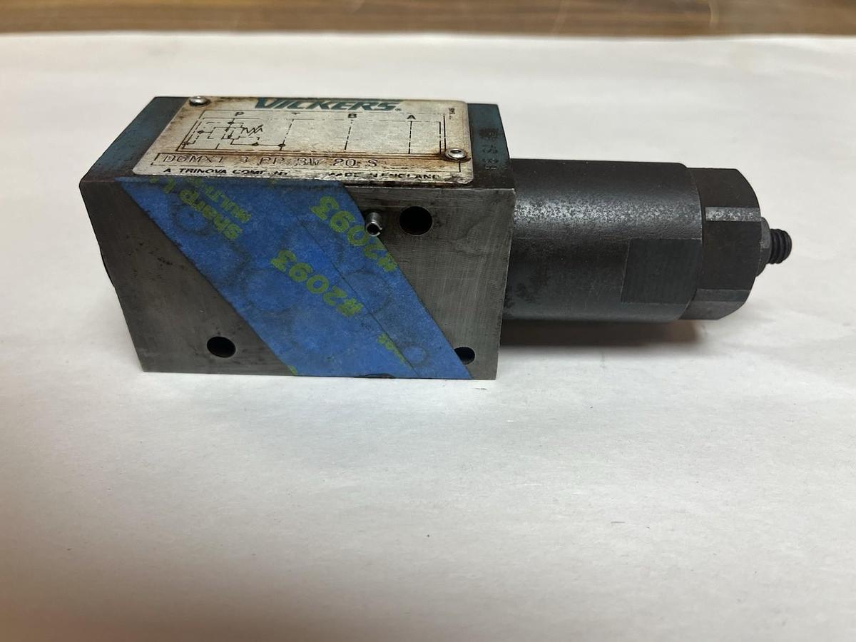 Used VICKERS,DGMX1-3-PP-BW-20-S,PRESSURE REDUCING VALVE