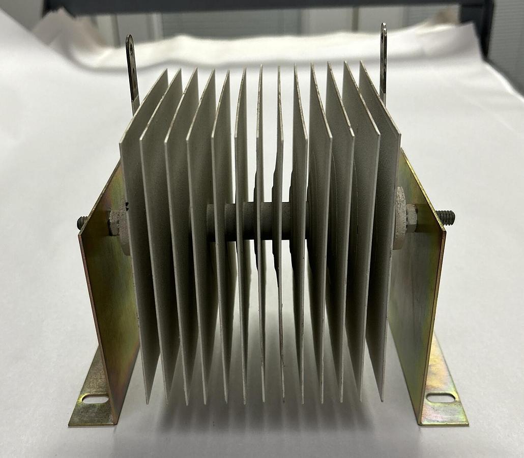 Used UNBRANDED,S07DA33FC,RESISTOR