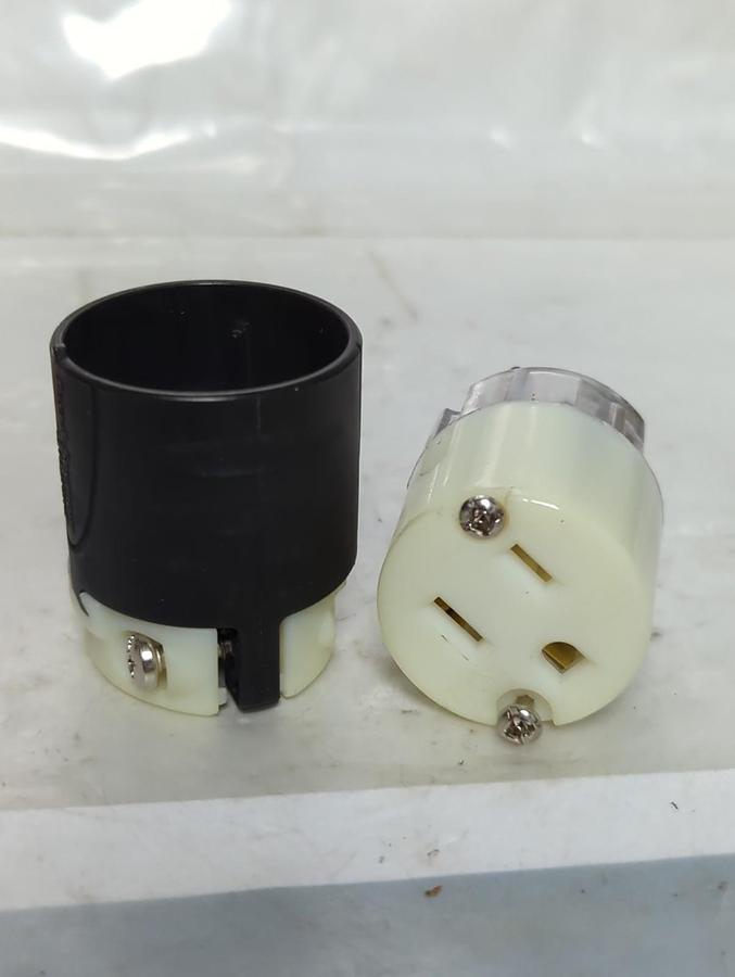 PASS & SEYMOUR,PS5269-X,STRAIGHT BLADE CONNECTOR 15A 125V NEMA 5-15R NOS