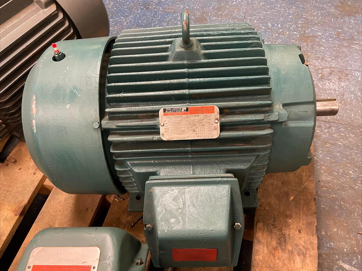 Used Reliance,XEX P28G0399R,Motor 25Hp 3550RPM 230/460V Frame 284TS