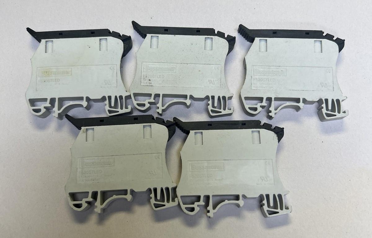 Used BUSSMANN,F520STLED,TERMINAL BLOCK LOT OF 5