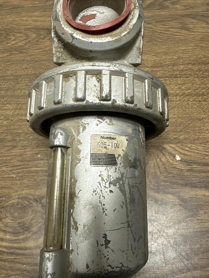 Used Watts,605-10W,Air line Lubricator 1 1/2"