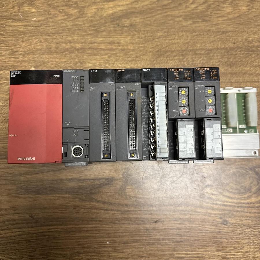 Used Mitsubishi Melsec,Q02HCPU,PLC System plus 6 components