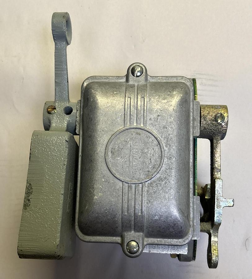 Used SYLVANIA,NA,LIMIT SWITCH 25A 600V