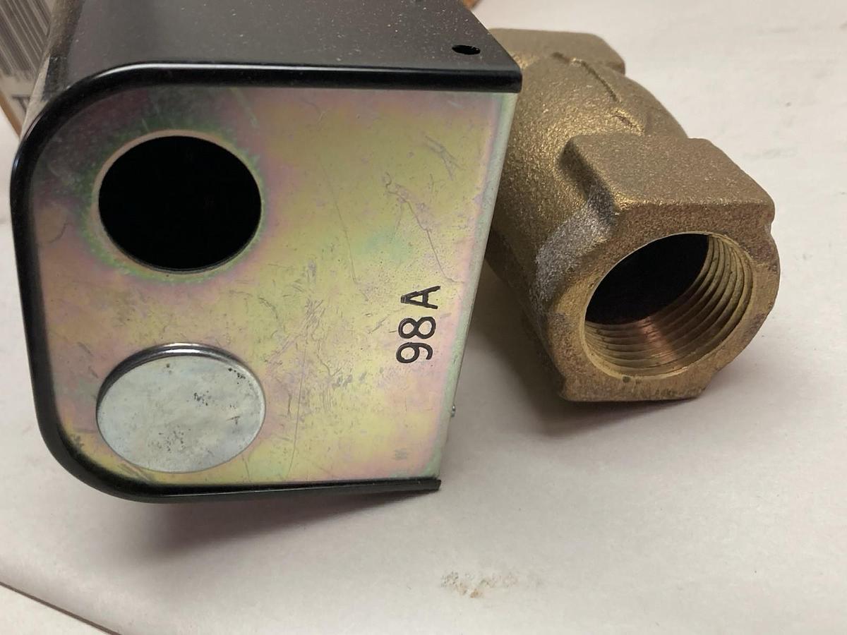 ITT McDonnell & Miller,FS5-1,Flow Switch 1 NPT 114780