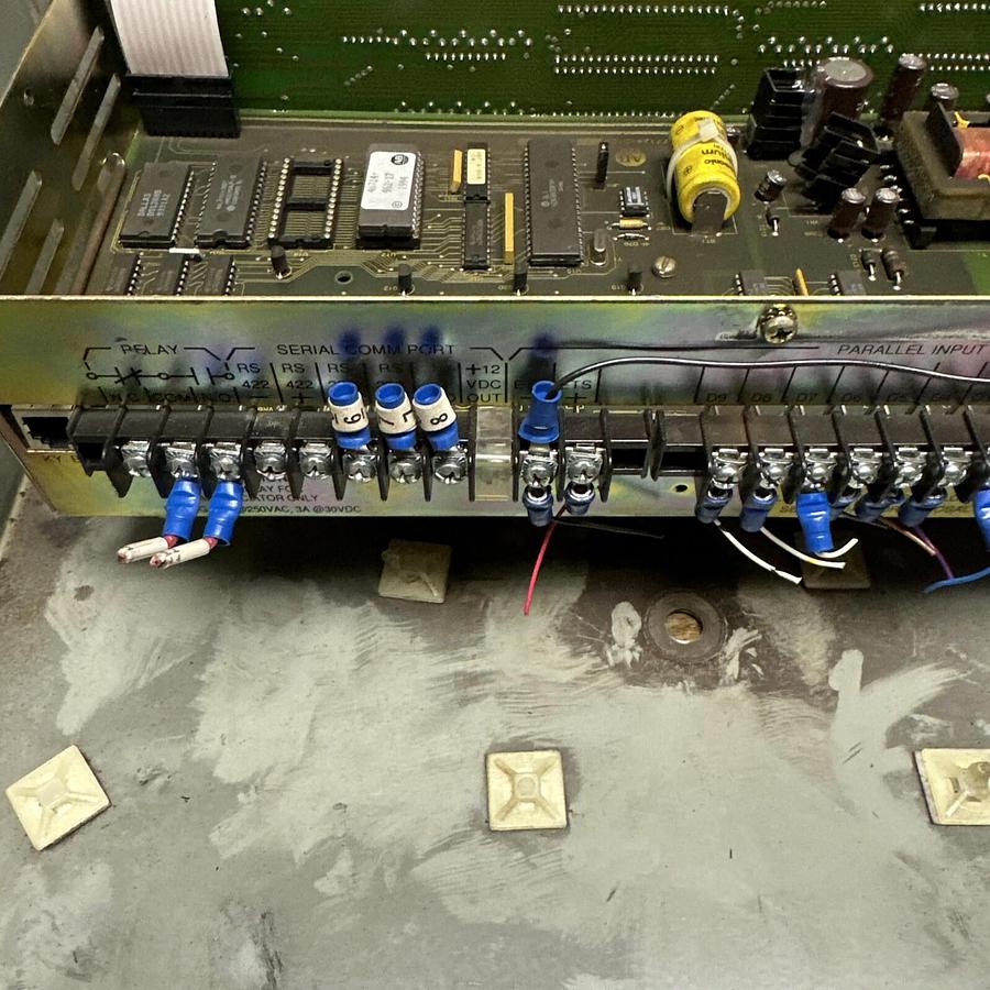 Used Allen Bradley,2706-B22J31,Dataliner Message Display