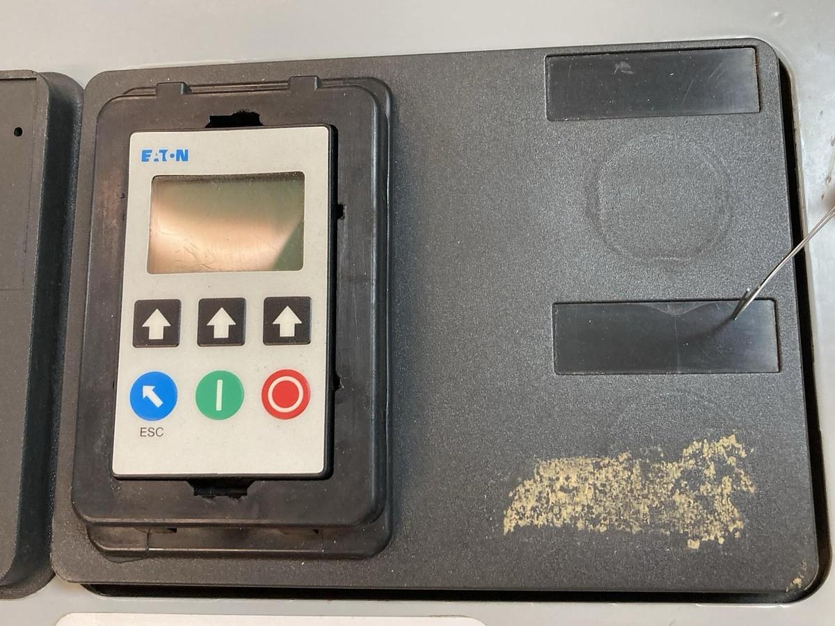 Used Cutler-Hammer,S811+R13N3S,MCC Soft Starter Bucket 125A Disconnect