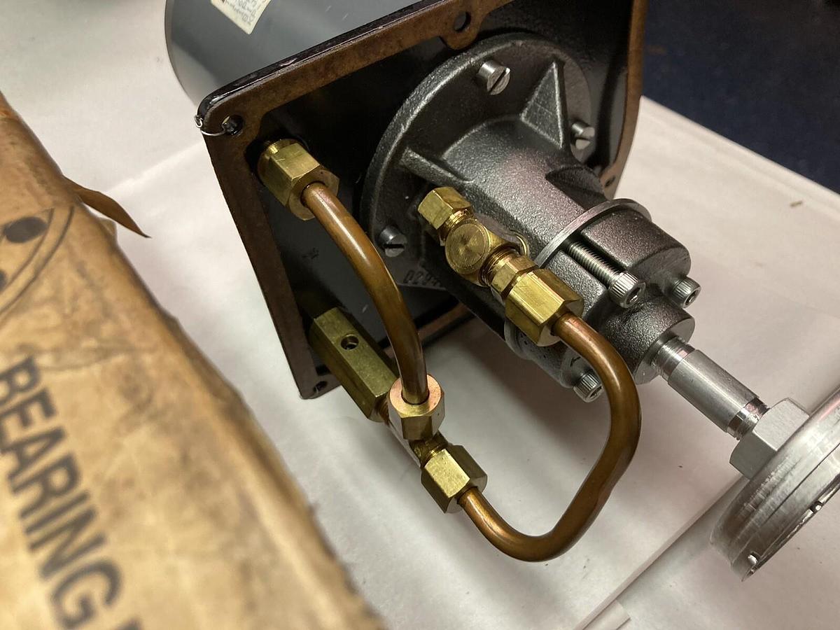 Reliance Electric,KP-J330-BVL,Vacuum Pump Motor Type R 115V 1/20HP 1670/1370RPM