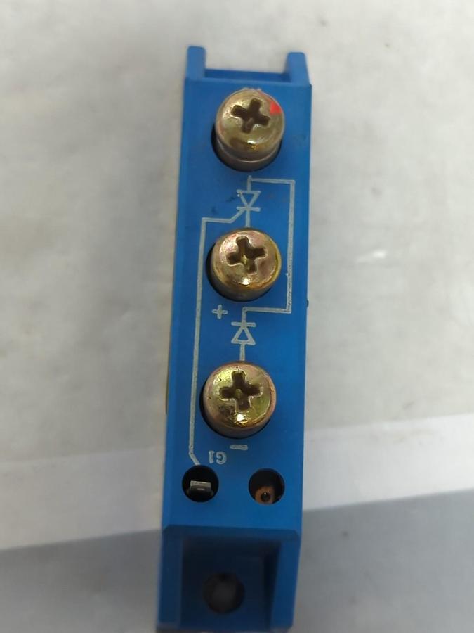 Used SILICONE POWER,F1855HD500,POWER CUBE LOT OF 3 PRE-OWNED