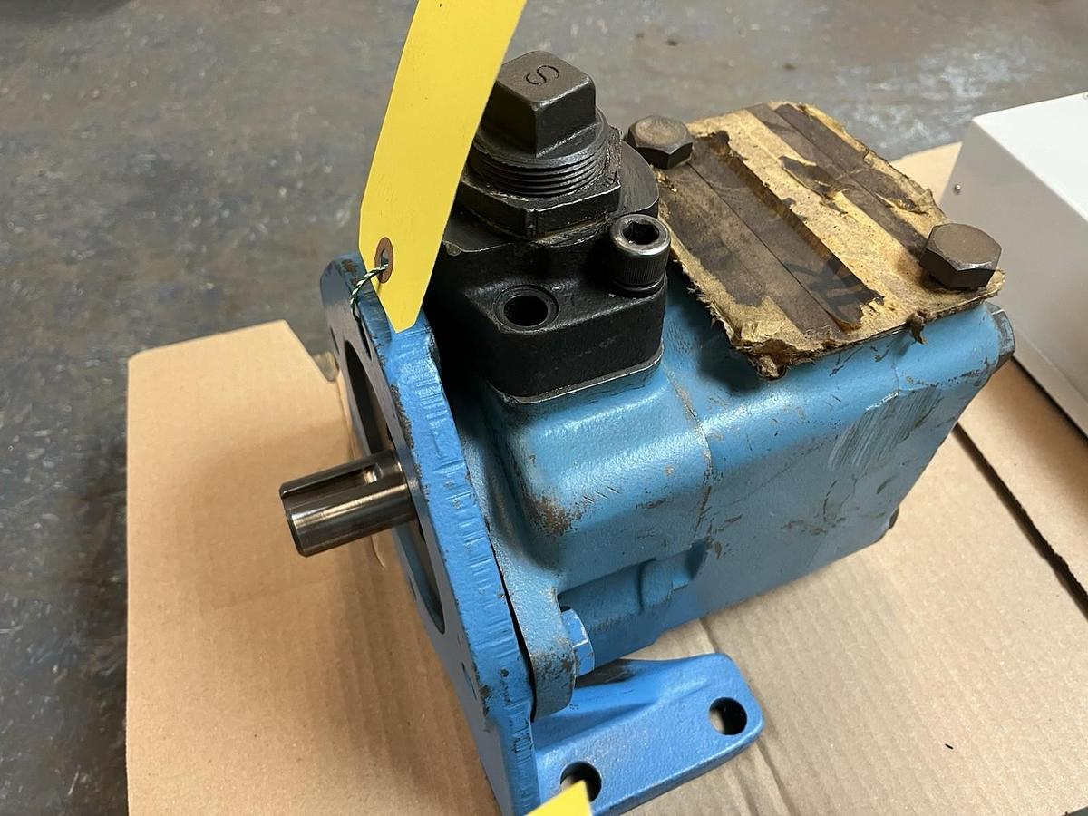Used VICKERS,45V506-1C-20-283,HYDRAULIC VANE PUMP
