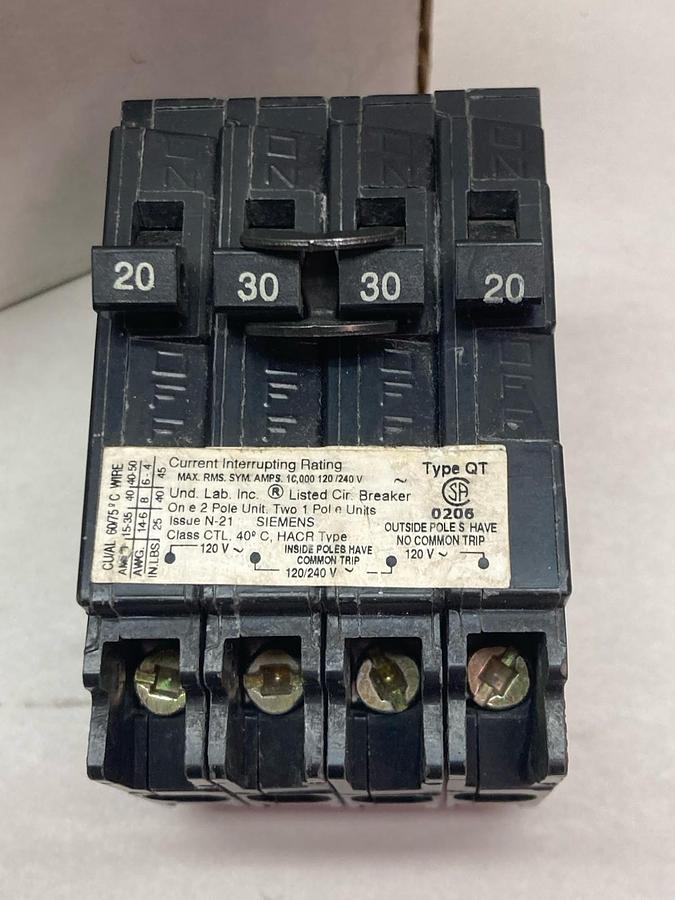 Used Siemens,Q22030CT,Circuit Breaker 20-30A 60Hz