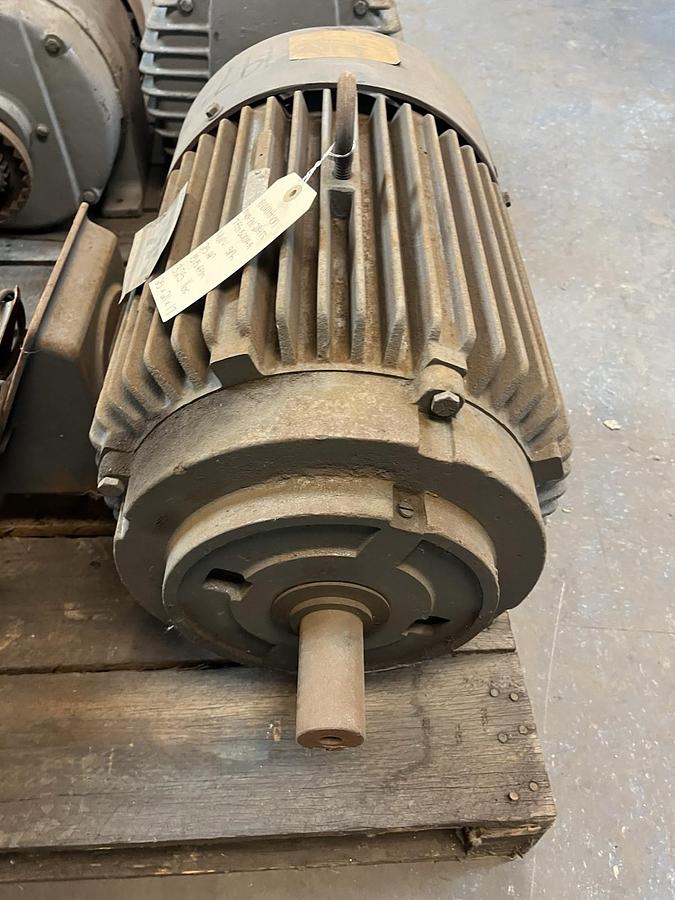 Used MARATHON,ZN284TSTFG8001AA,MOTOR 25HP 3515RPM 284T 3PH