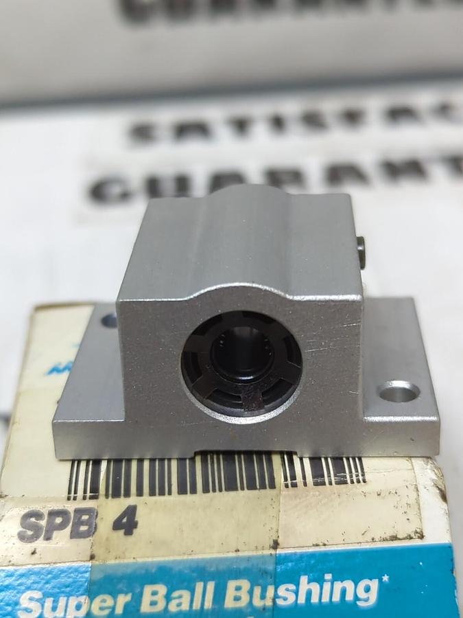 THOMSON, SPB4,SUPER LINEAR PILLOW BLOCK 1/4 INCH BORE NOS