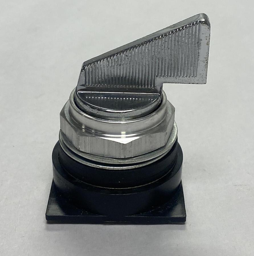 JOSLYN CLARK,100T-SL3MC3,SELECTOR SWITCH NOS