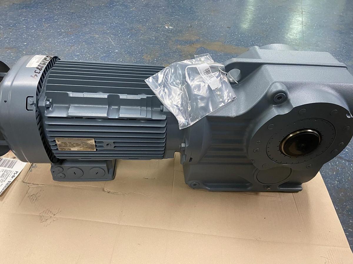 Sew Eurodrive,KA97-DRL160M4/TH/EG7A, Gearmotor 2100/30RPM