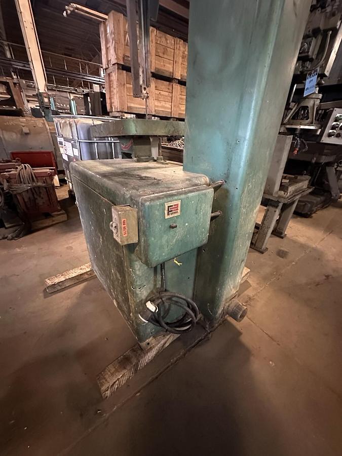 Used Powermatic,Model 81,20" Vertical Bandsaw