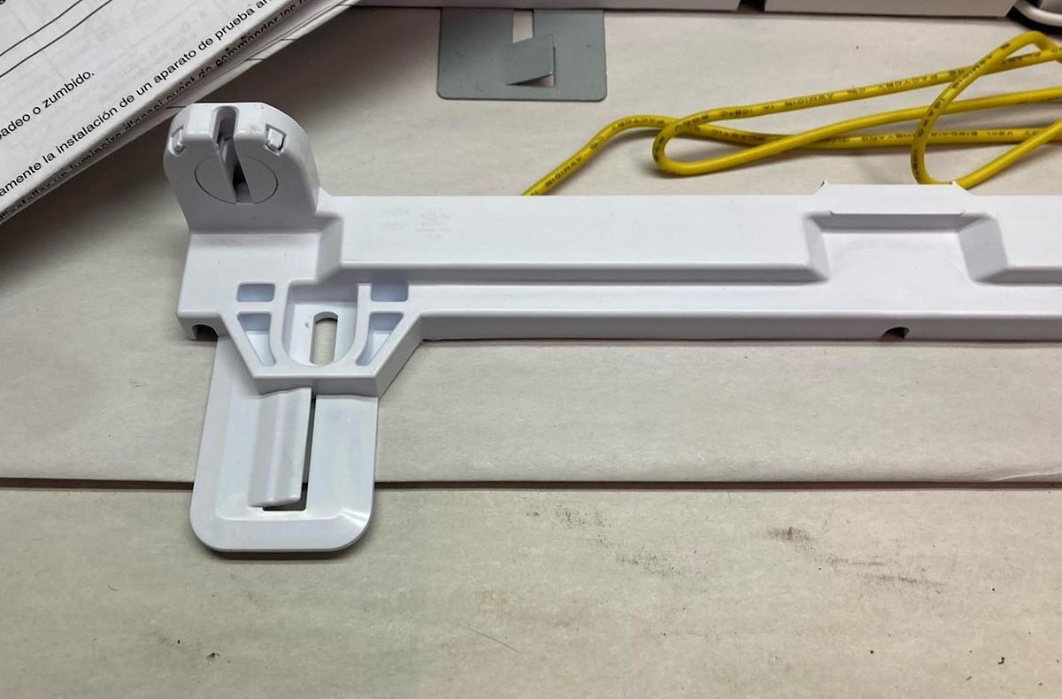 Leviton,361RC-Z02,Ballast Lampholder System Instant Start