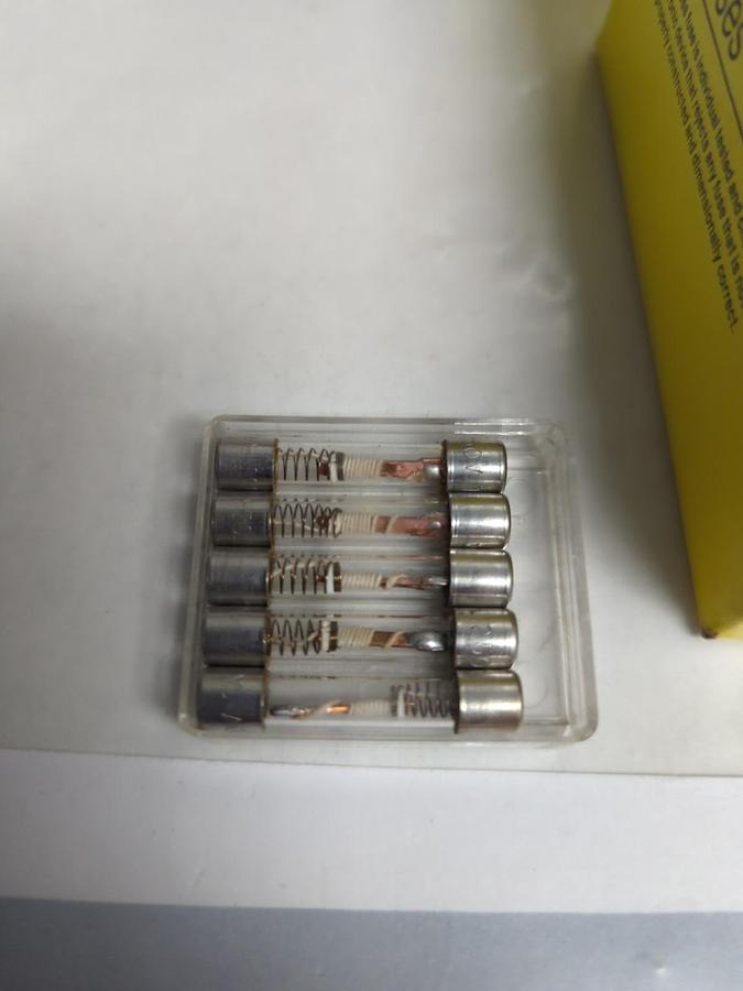 COOPER BUSSMANN,F02B250V,BUSS 1 AMP FUSES LOT OF 50 NOS