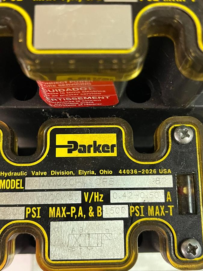 Used PARKER,D1VW020HVYCF5 82,HYDRAULIC VALVE ASSEMBLY