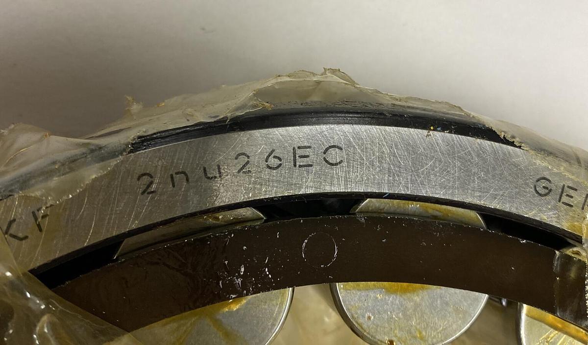 SKF,2NU26EC,Roller Bearing New no Box