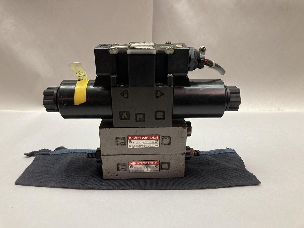 Used Nachi,SS-H01-C6-R-D2-30,Directional Hytegra Valve