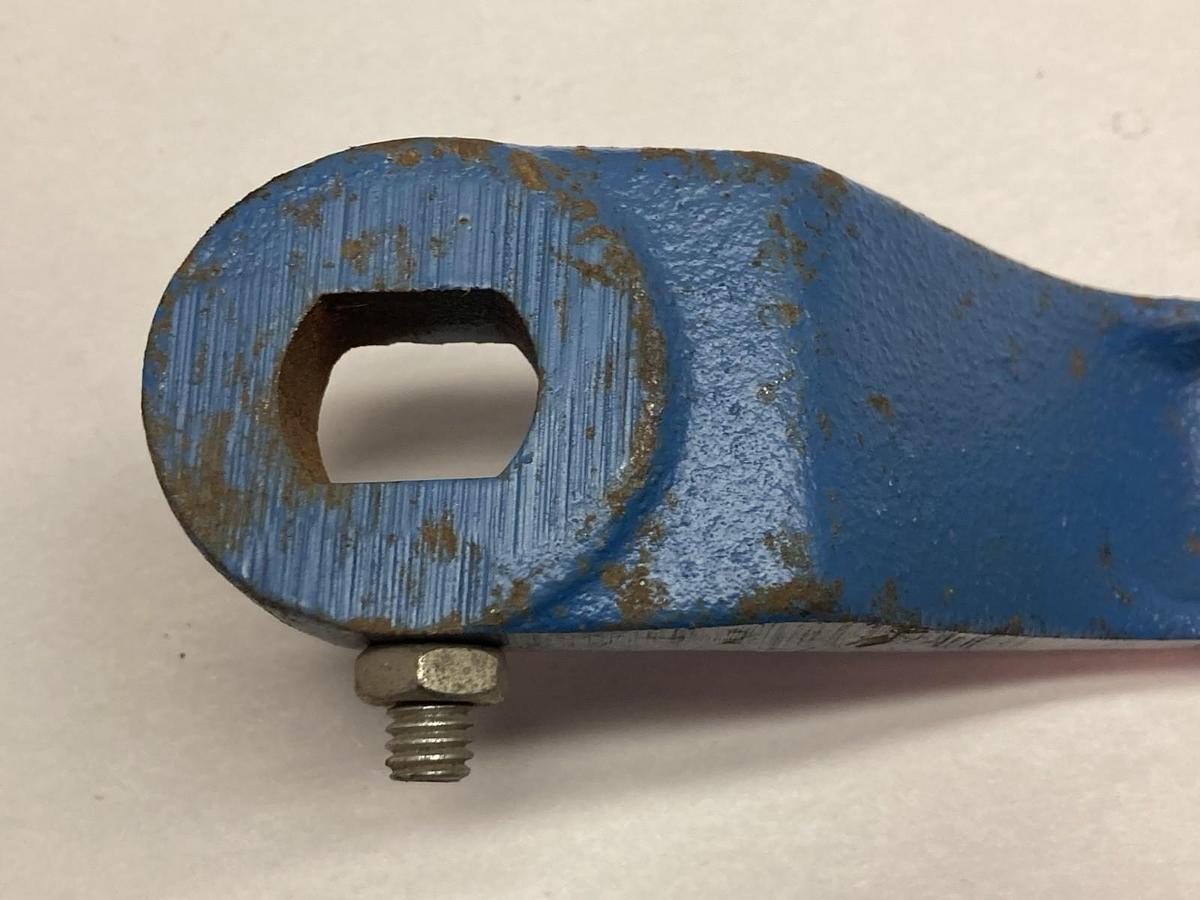 Used Dezurik,1099311 17811,Control Lever Handle