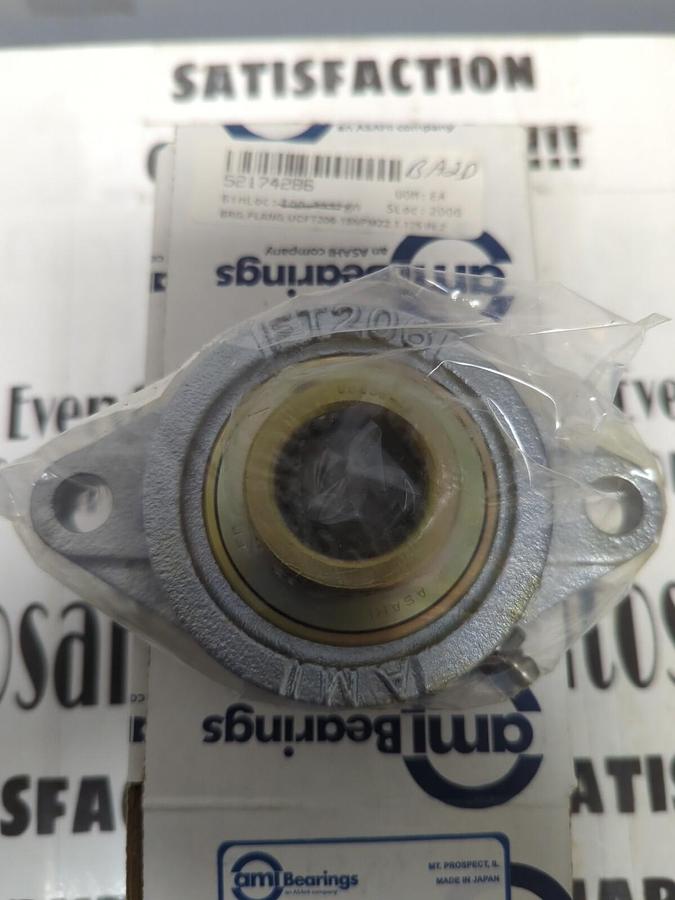 AMI BEARINGS,UCFT206-18NPMZ2,2-BOLTFLANGE MOUNT BEARING 2 IN BORE NOS
