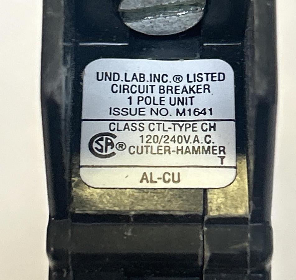 Used CUTLER-HAMMER,CH120,CIRCUIT BREAKER 20A 120/240V 1P LOT OF 4