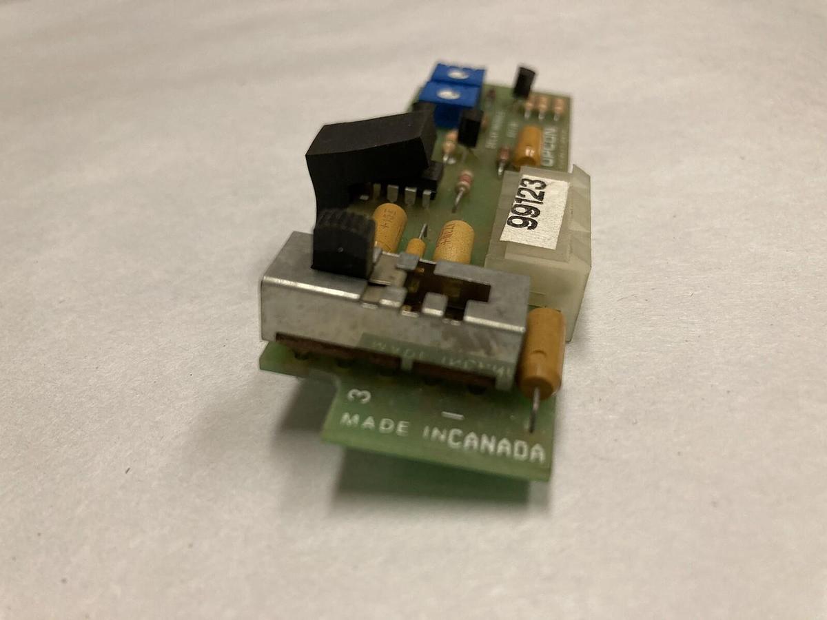 Used Eaton Cutler-Hammer,8212B-6501,Opcon Plug-in Time Delay Logic Module