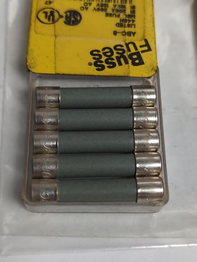 COOPER BUSSMANN,ABC-8,8 AMP FUSE LOT OF 10 NOS