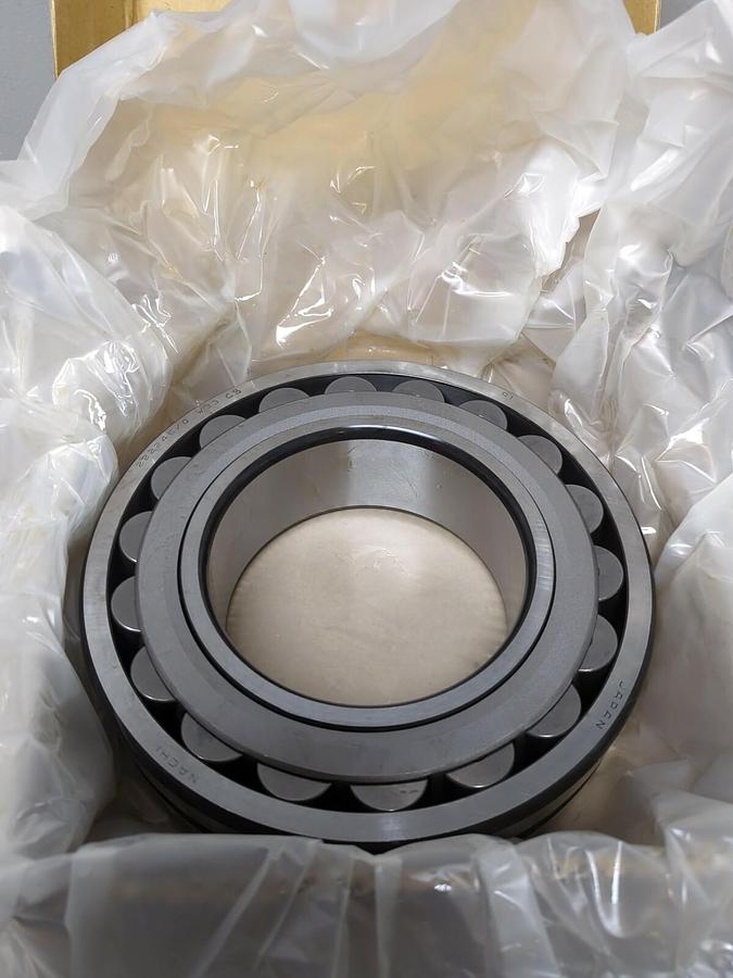 NACHI,22224EXQW33C3,DOUBLE ROW SPHERICAL ROLLER BEARING 120MM BORE NOS