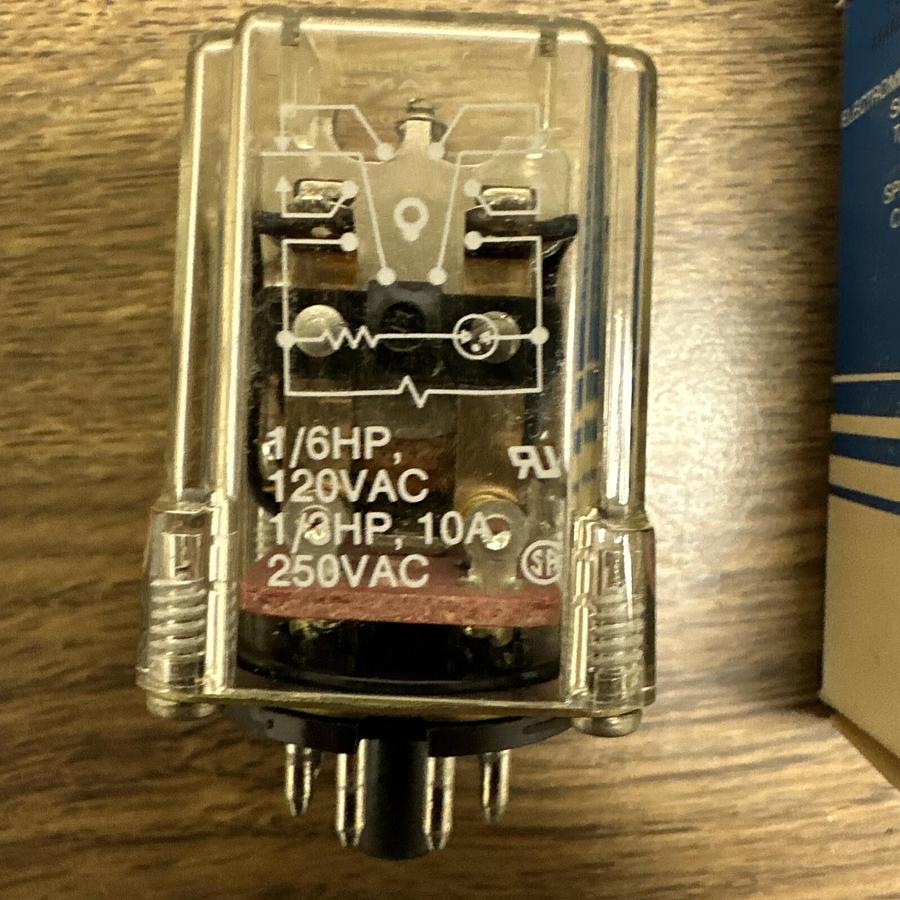 Potter and Brumfield,KRP-11AN-120,Relay and Base