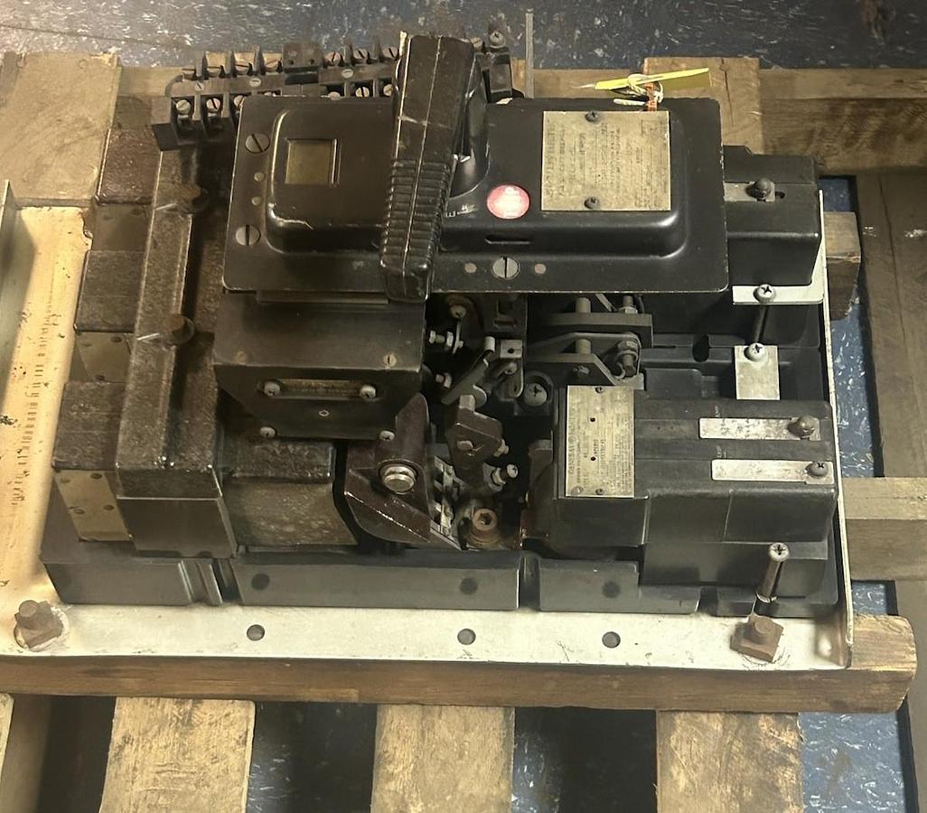 Used GE,AK-1-25,AIR CIRCUIT BREAKER 600A 600V 3P
