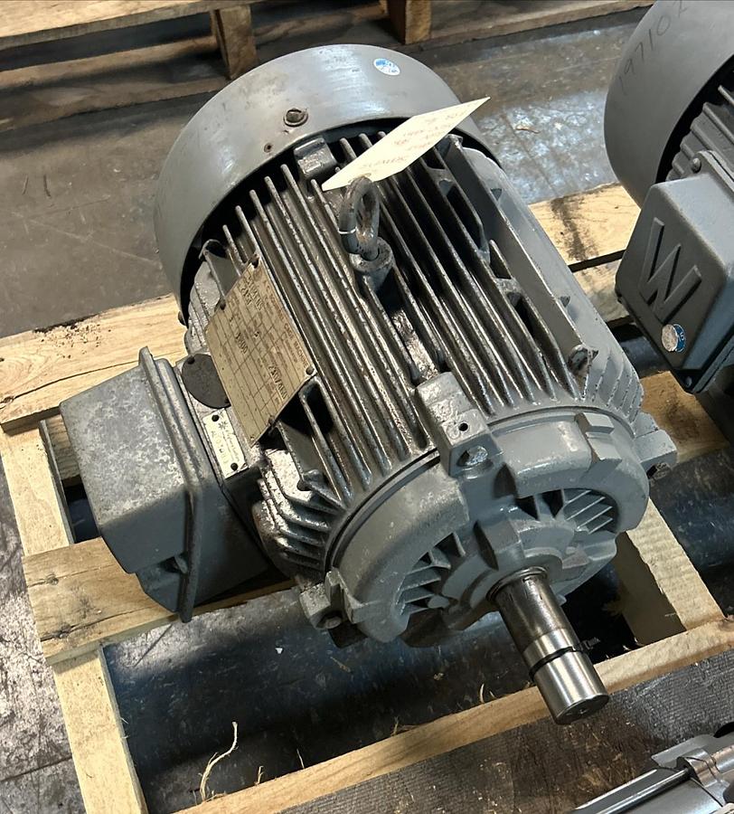 Used SIEMENS,215T,AC MOTOR 3HP 1800RPM 230/460V 3PH 215T FRAME