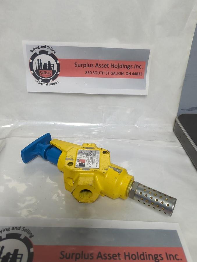 Used ROSS,Y1523B4102,LOCK OUT VALVE L-O-X/EEZ-ON PRE-OWNED