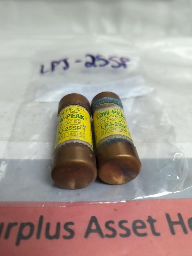 Used COOPER BUSSMANN,LPJ-25SP,LOW-PEAK 25 AMP FUSE LOT OF 2 PRE-OWNED