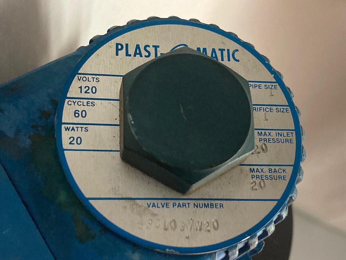 Used Plast-O-Matic,SPC100VW20,Valve 1 1/4 Inch Pipe 120V 20W 60 Cycles