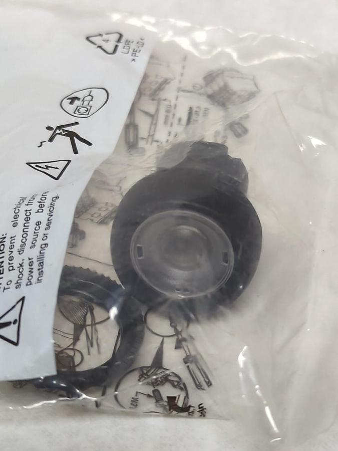 SPRECHER + SCHUH,D7P-LF9,ILLUMINATED FLUSH PUSH BUTTON SERIES A LOT OF 2 NOS