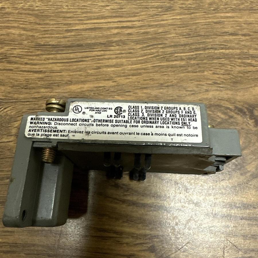 Used Cutler-Hammer,E51SPL,Switch Body only Series C1