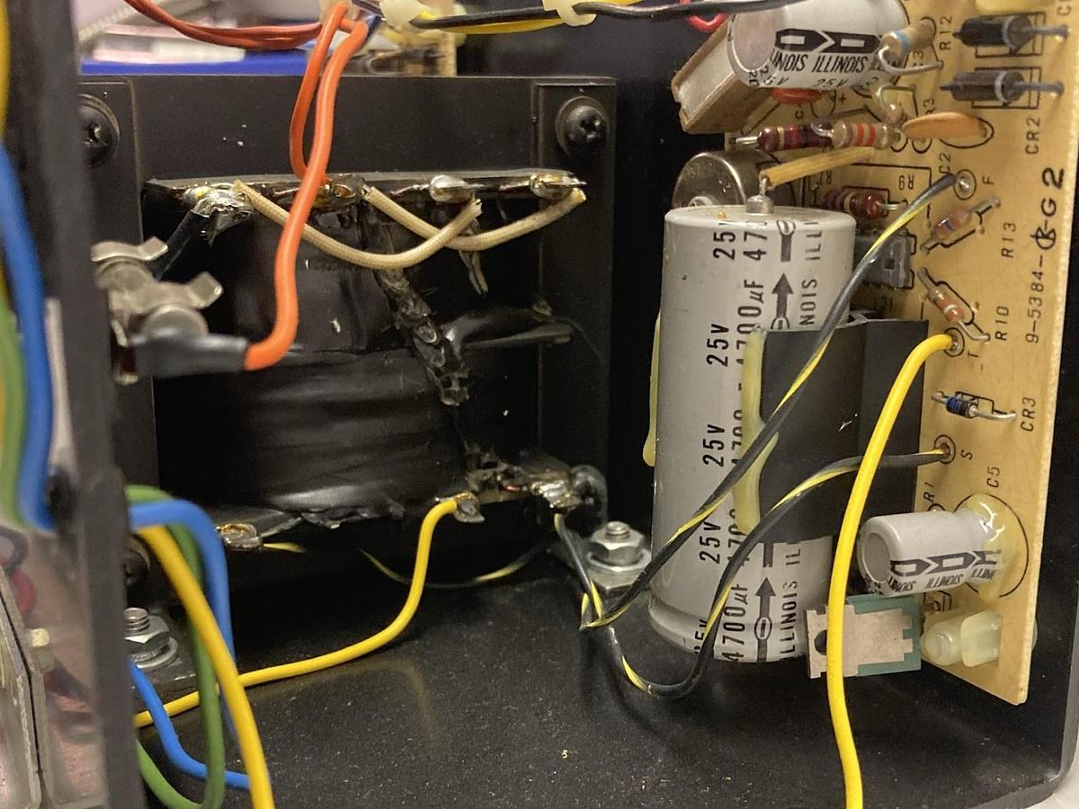 Used Sola Electric,83-12-3218,DC Power Supply 12VDC 1.8A