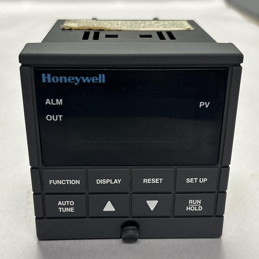 Used HONEYWELL,DC200H-2-200-1F0000-0,TEMPERATURE CONTROLLER