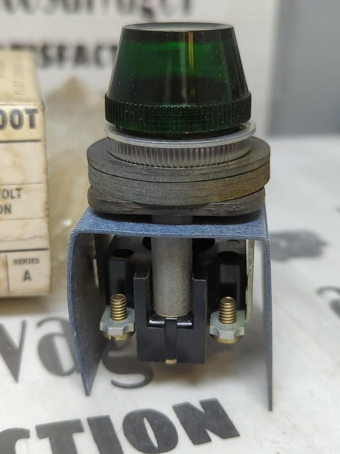 ALLEN BRADLEY,800T-R10G,GREEN LENS PILOT LIGHT SERIES-A NOS