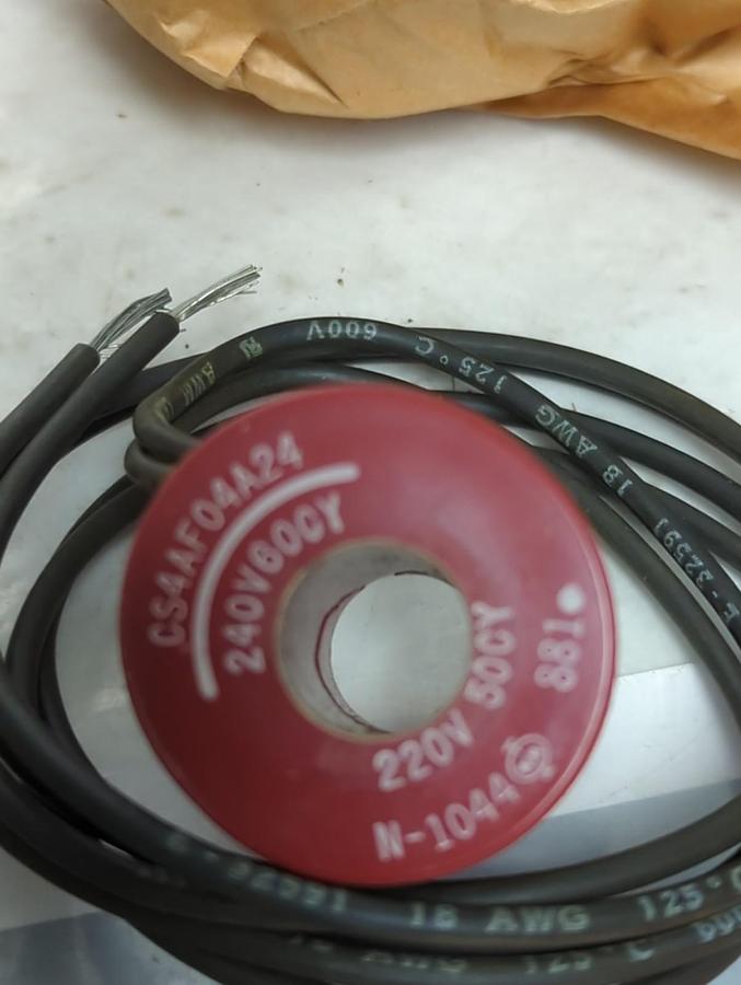 ITT GENERAL CONTROLS,CS4AF04A24,SOLENOID COIL 240/220V 60/50HZ NOS