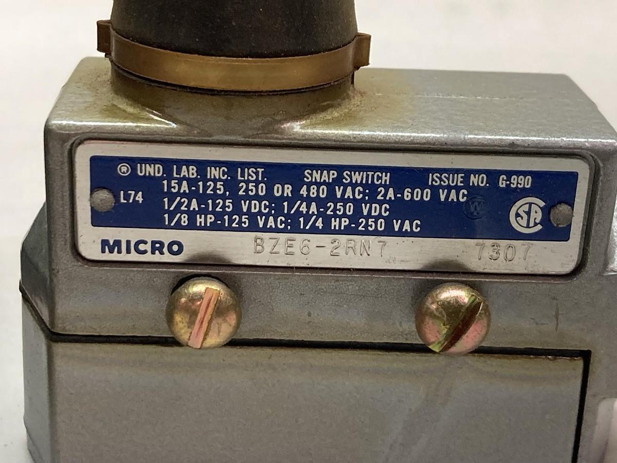 Used Micro Switch,BZE6-2RN7,Snap Switch