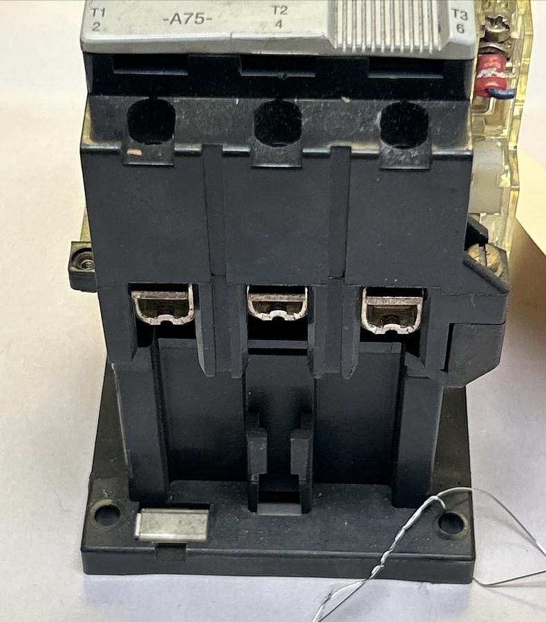 Used ALLEN BRADLEY,100-A75N*3,CONTACTOR 110/120V COIL