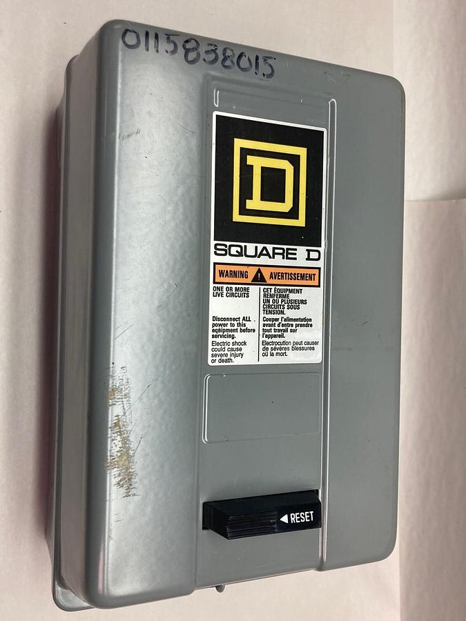 Used Square D,Class 8536 Type S,Motor Starter Nema Size 00 SAG12 600VAC